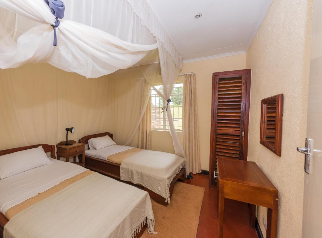 Game Haven Lodge Blantyre Extérieur photo