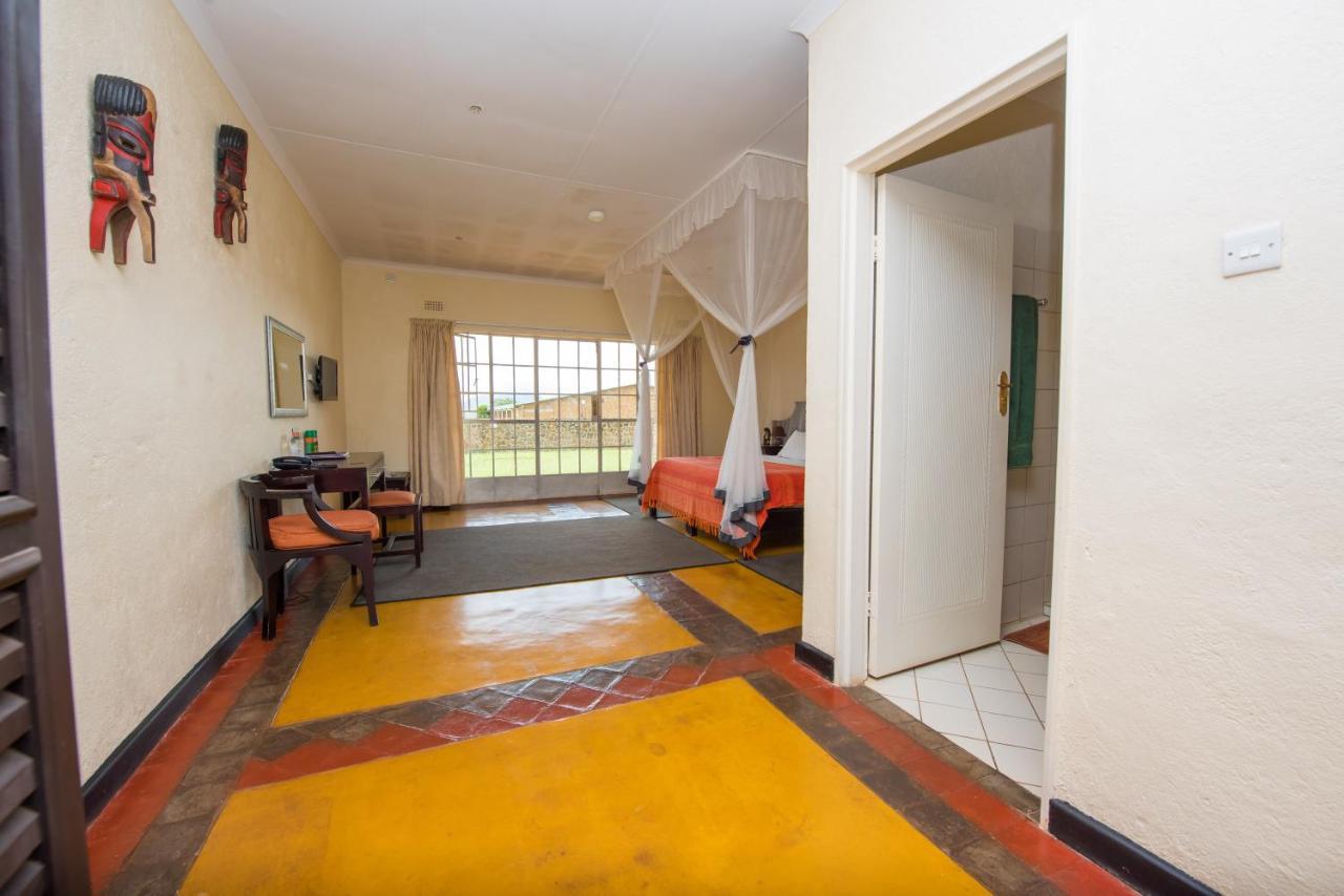 Game Haven Lodge Blantyre Extérieur photo