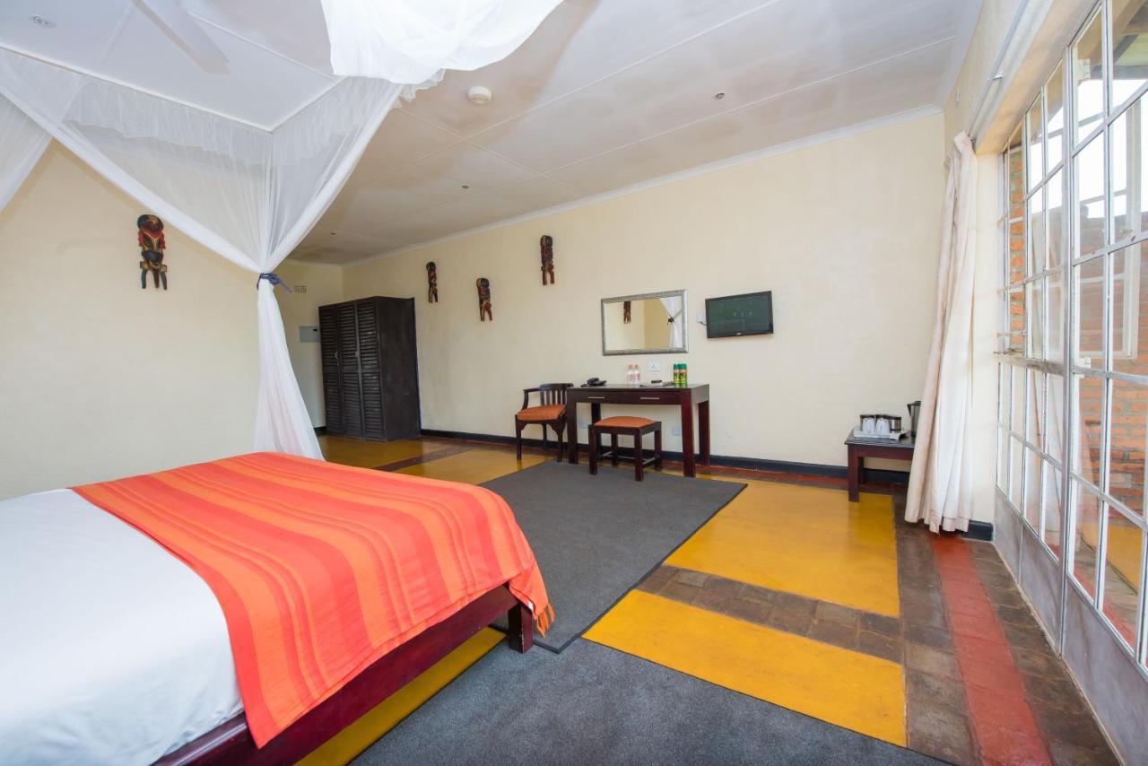 Game Haven Lodge Blantyre Extérieur photo
